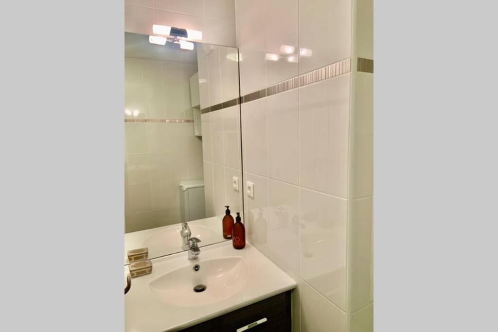 מונטבראן Studio 2 Adultes 2 Enfants Parcs Disneyland Paris מראה חיצוני תמונה